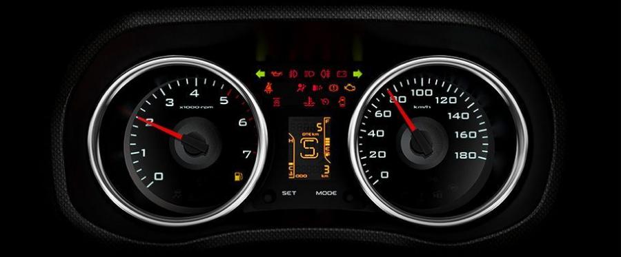 Панель приборов Mahindra TUV300 2015 года  (фото 30 из 40)
